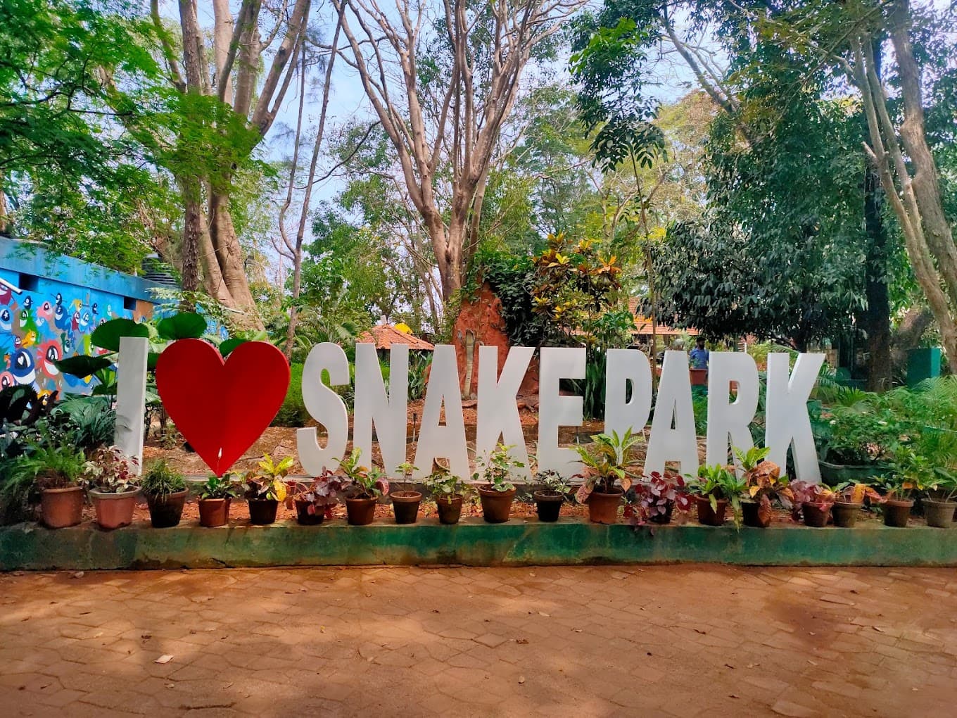 Snake Park, Parassinikadavu